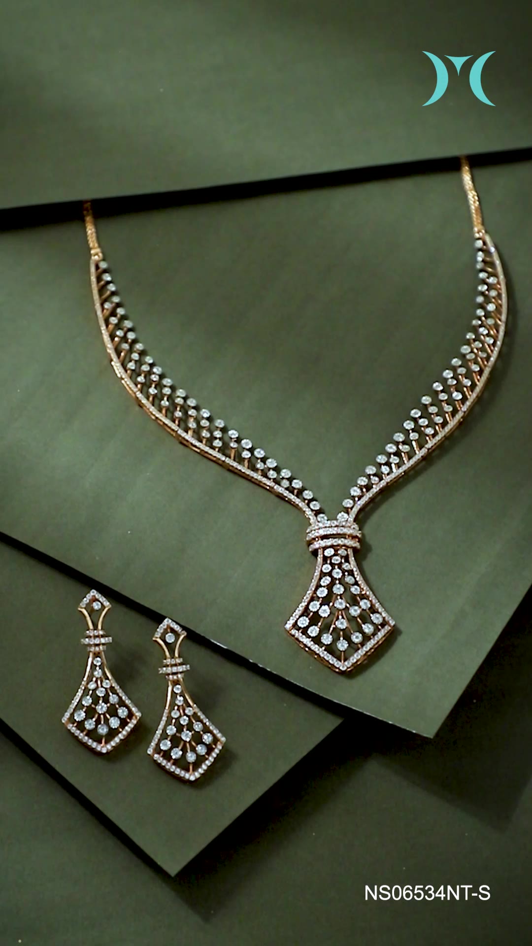 A diamond necklace set from the bridal catalogue